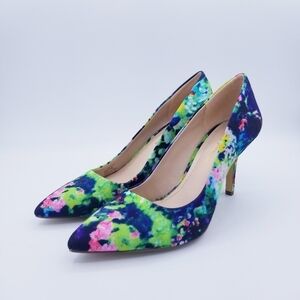 BCBGeneration Gaminkha Watercolor Pump Heels, size 6